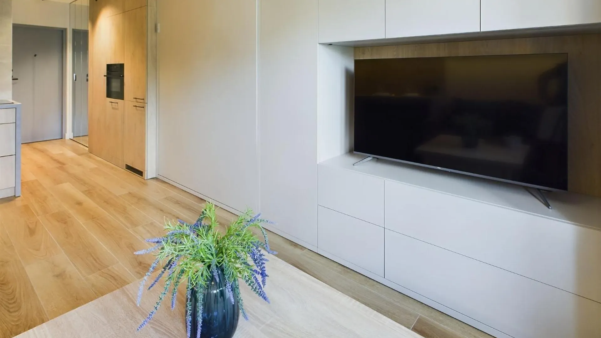 Beautiful Studio For Two People By Noclegi Renters Warsaw